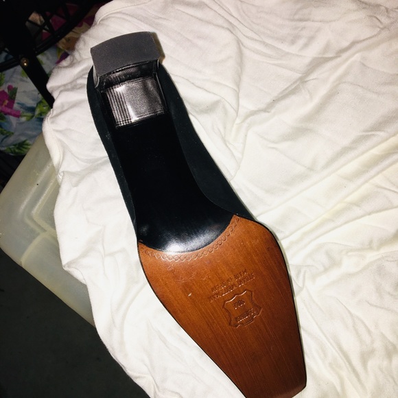 STUART WEITZMAN Heels - Picture 6 of 6